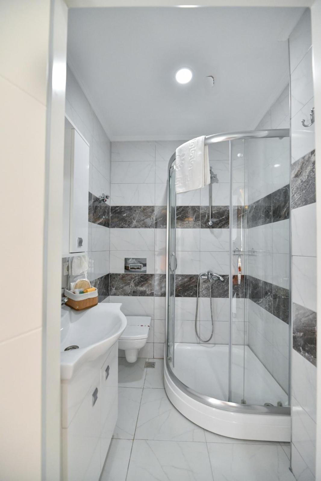 Lamira Apart Holiday&Guest House Fethiye Bagian luar foto